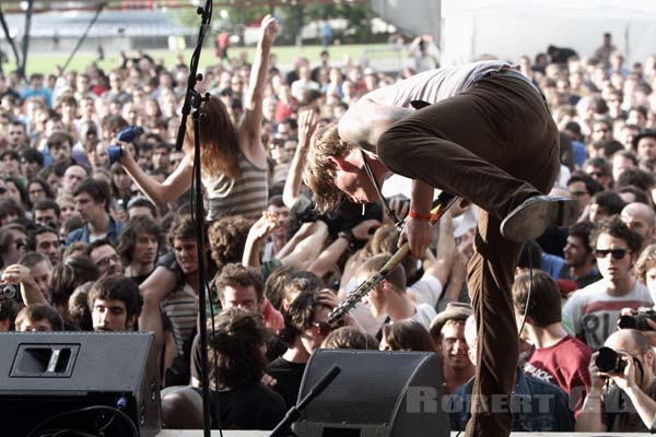 THEE OH SEES - 2010-06-06 - PARIS - Parc de la Villette - 